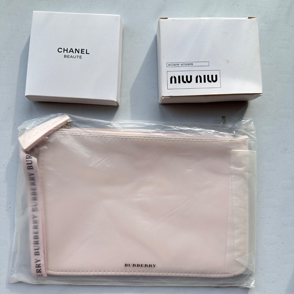 Burberry Chanel Miu Miu Cosmetics Beauty Gift Set Bundle Mirror Pouch Hair Clips - Picture 8 of 8